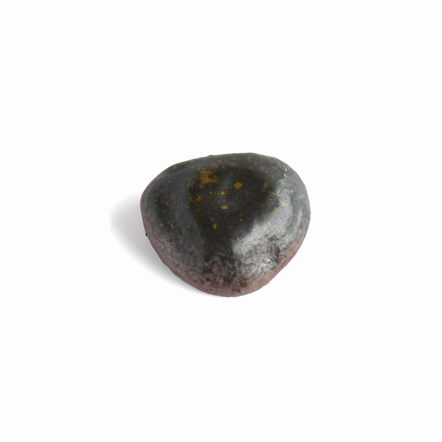 Back view of the handmade Bizen shiitake chopstick rest by Masato Miura
